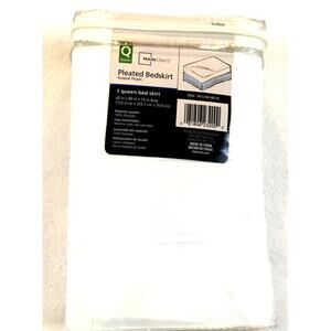 Mainstays Queen Bed Skirt Pleated Bedskirt New in Package